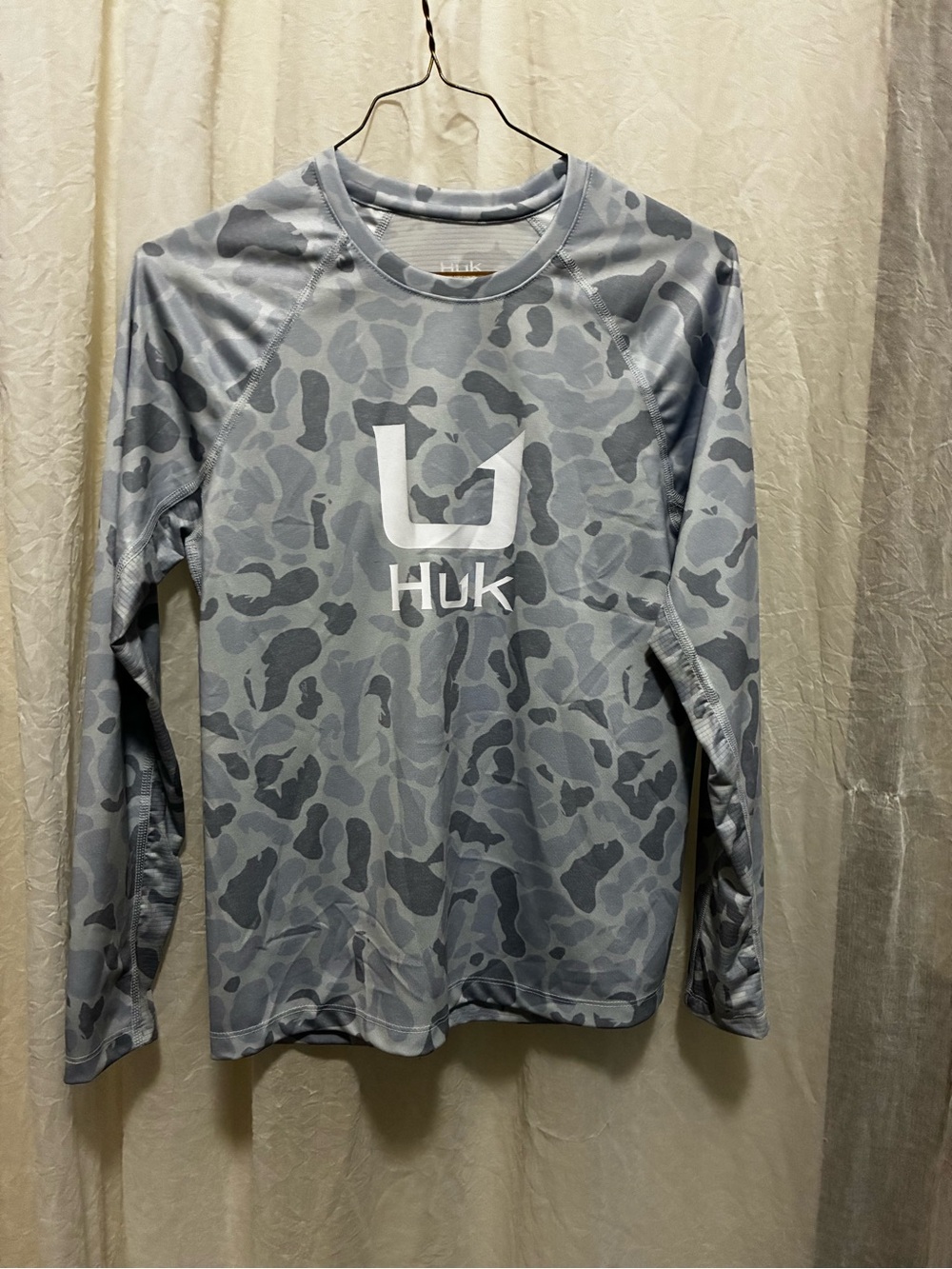 Huk Long Sleeve Camo Tech Shirt - Light Gray & Dark Gray